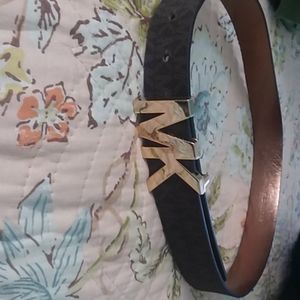Michael kors belt size small